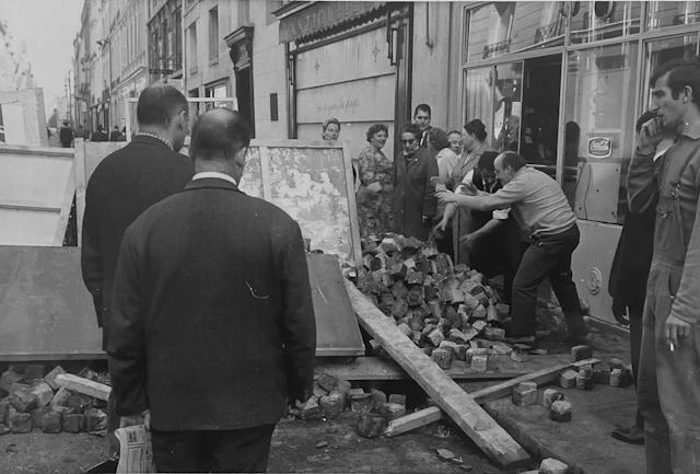 AP - Barricade Mai 68 - 2 - Tirage argentique