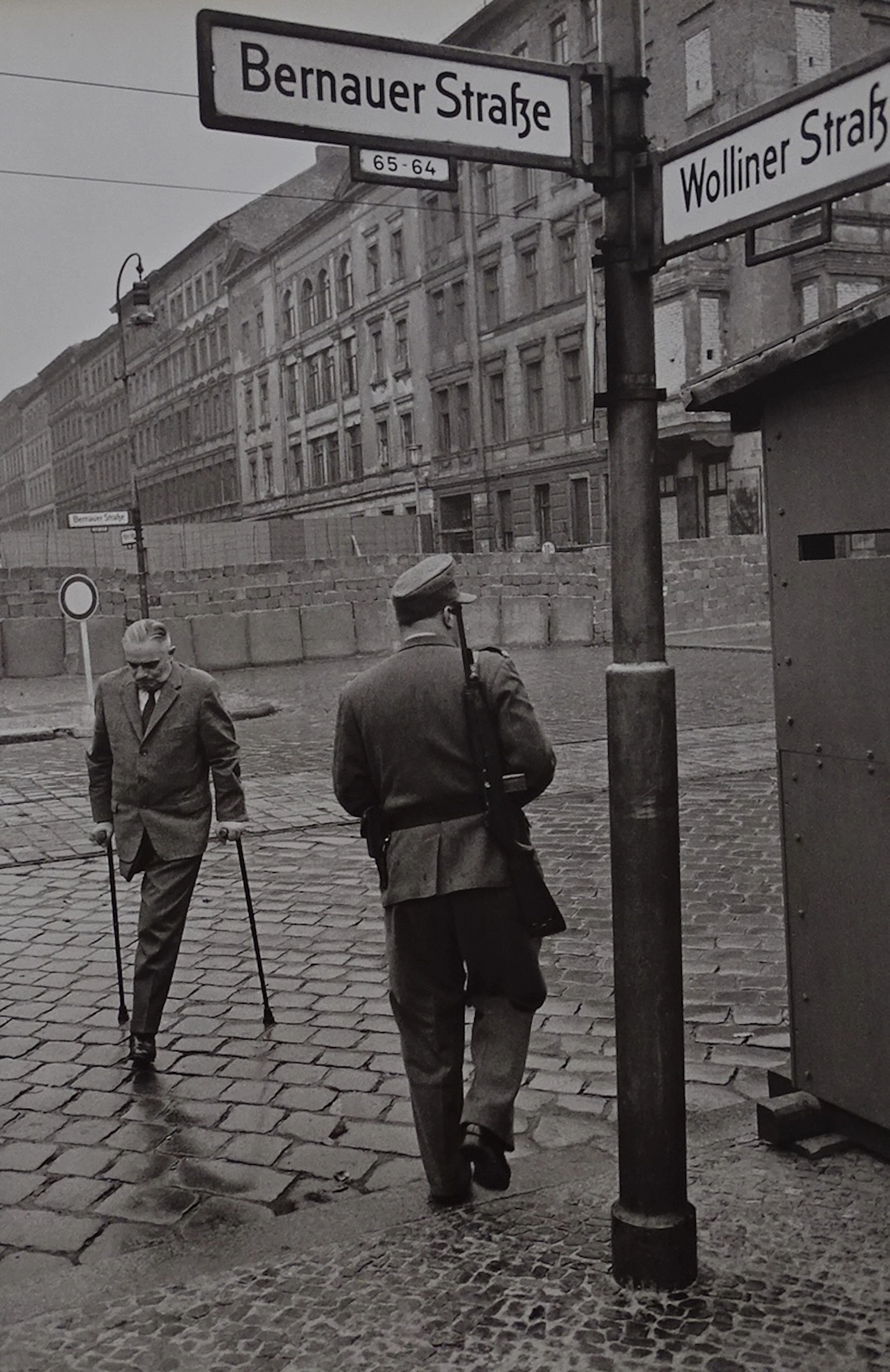 Henri Cartier-Bresson - Le mur de Berlin - Allemagne 1962 - Photolithographie