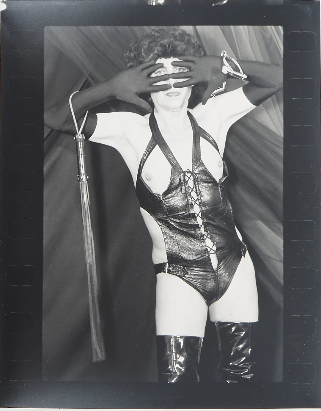 Irina IONESCO : Travesti à la badine - Tirage argentique original