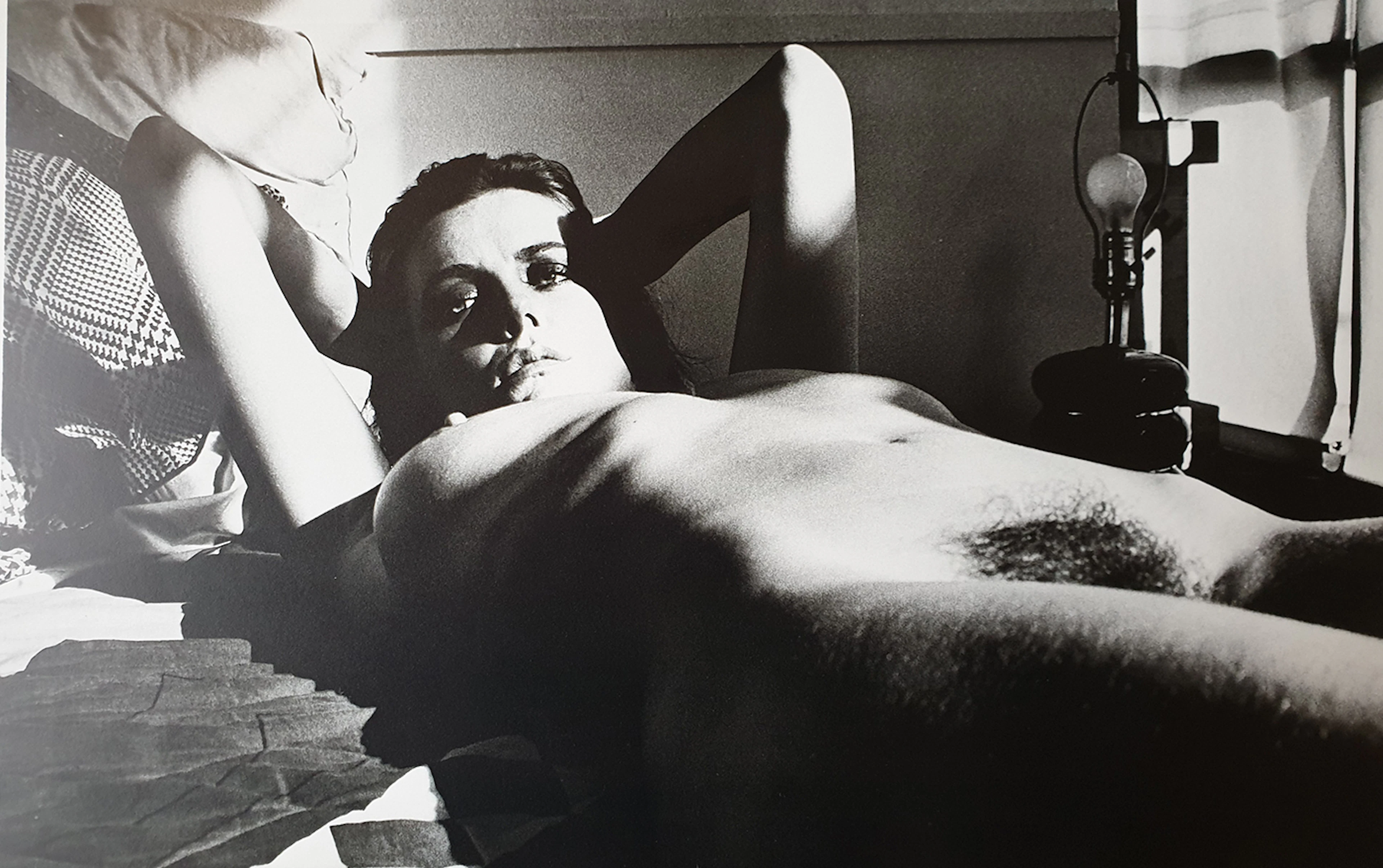 Helmut NEWTON - Fiona Lewis in Los angeles, 1976, Photolithographie