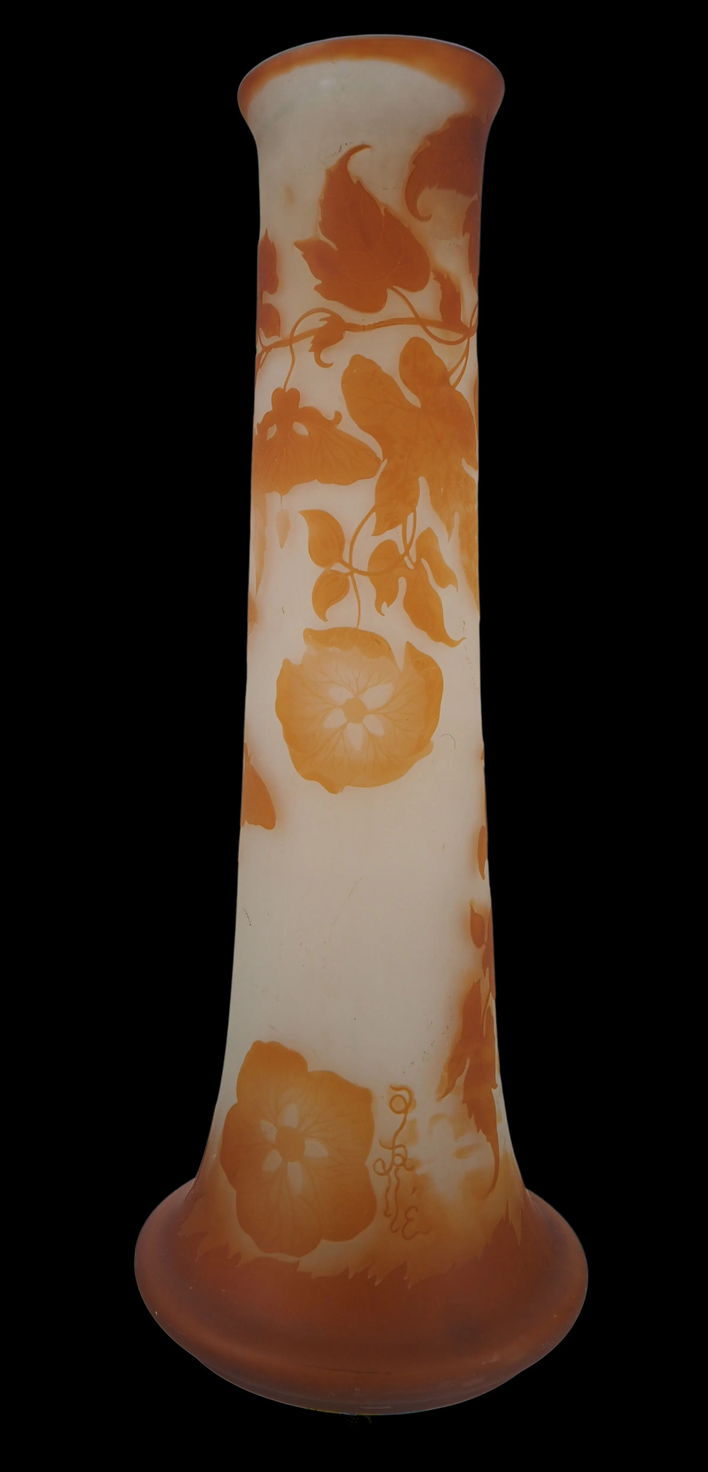 Émile GALLE - Important vase en pate de verre à décor de volubilis