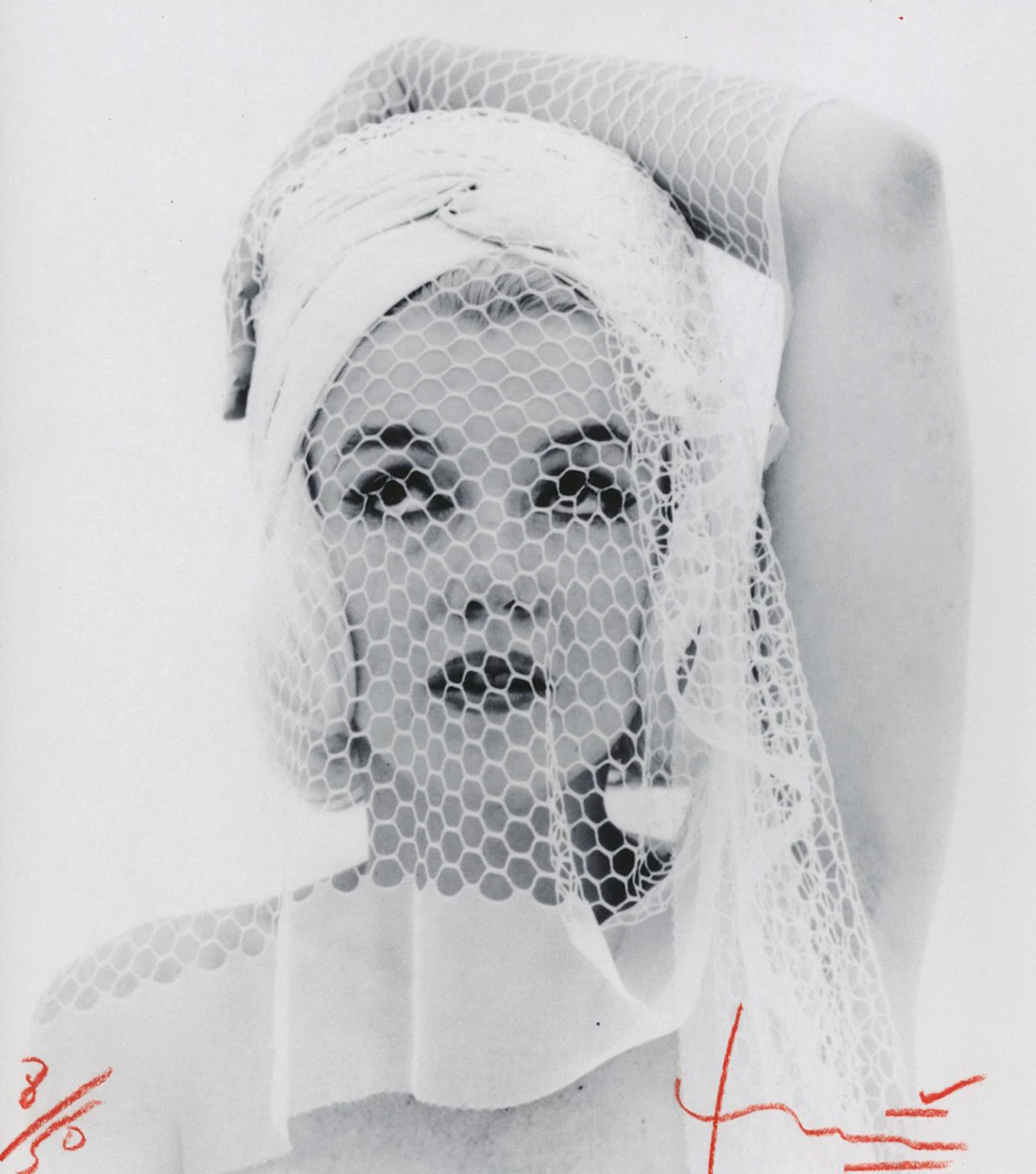 Bert STERN - Marilyn looking up in the wedding veil, 2012, Tirage signé