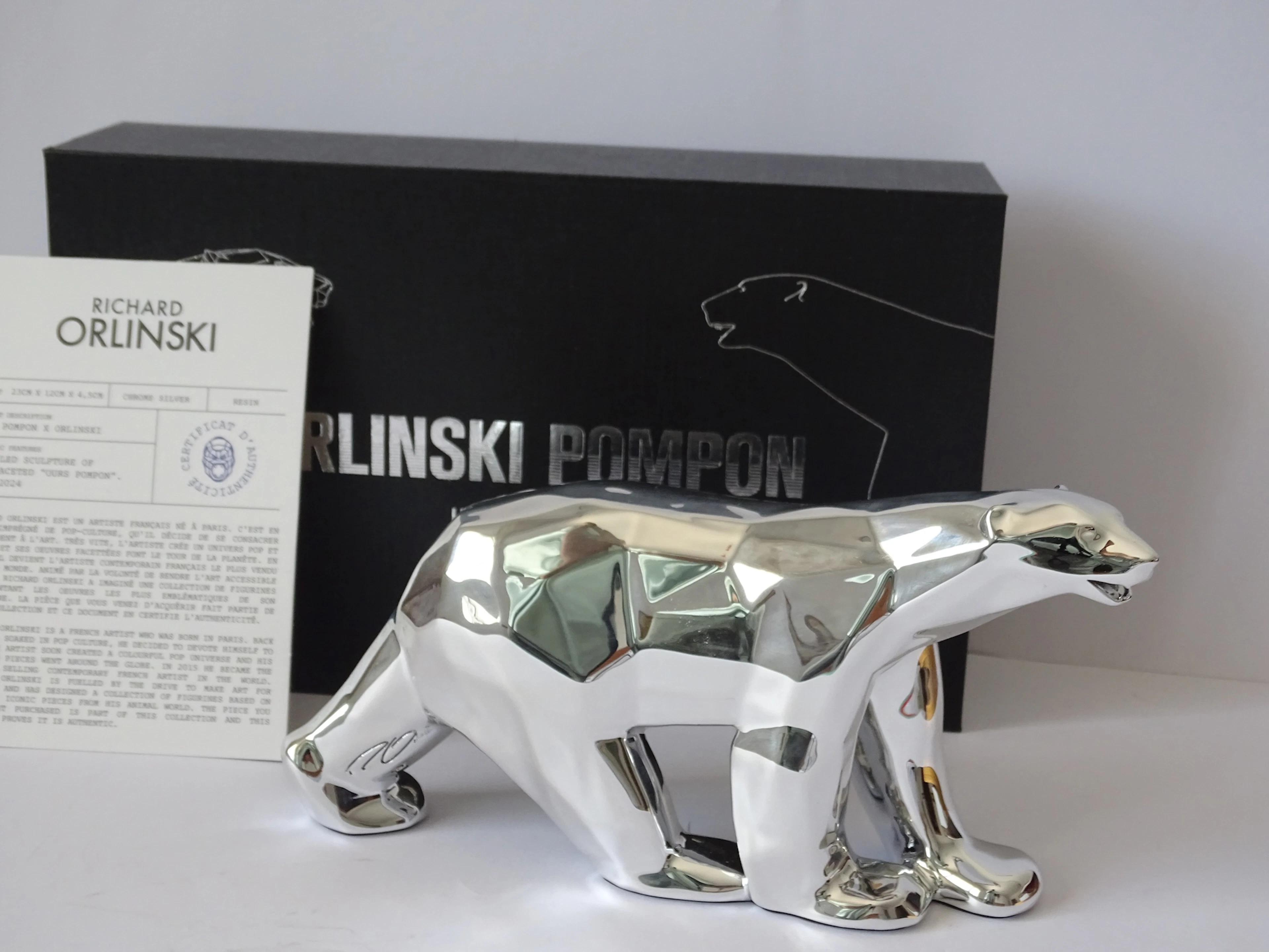 Richard Orlinski - L'ours pompon en argent - sculpture