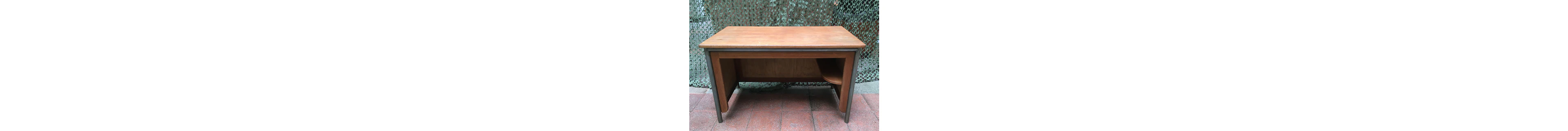 Atelier de Jean PROUVÉ - Bureau modèle surveillant, Circa 1950