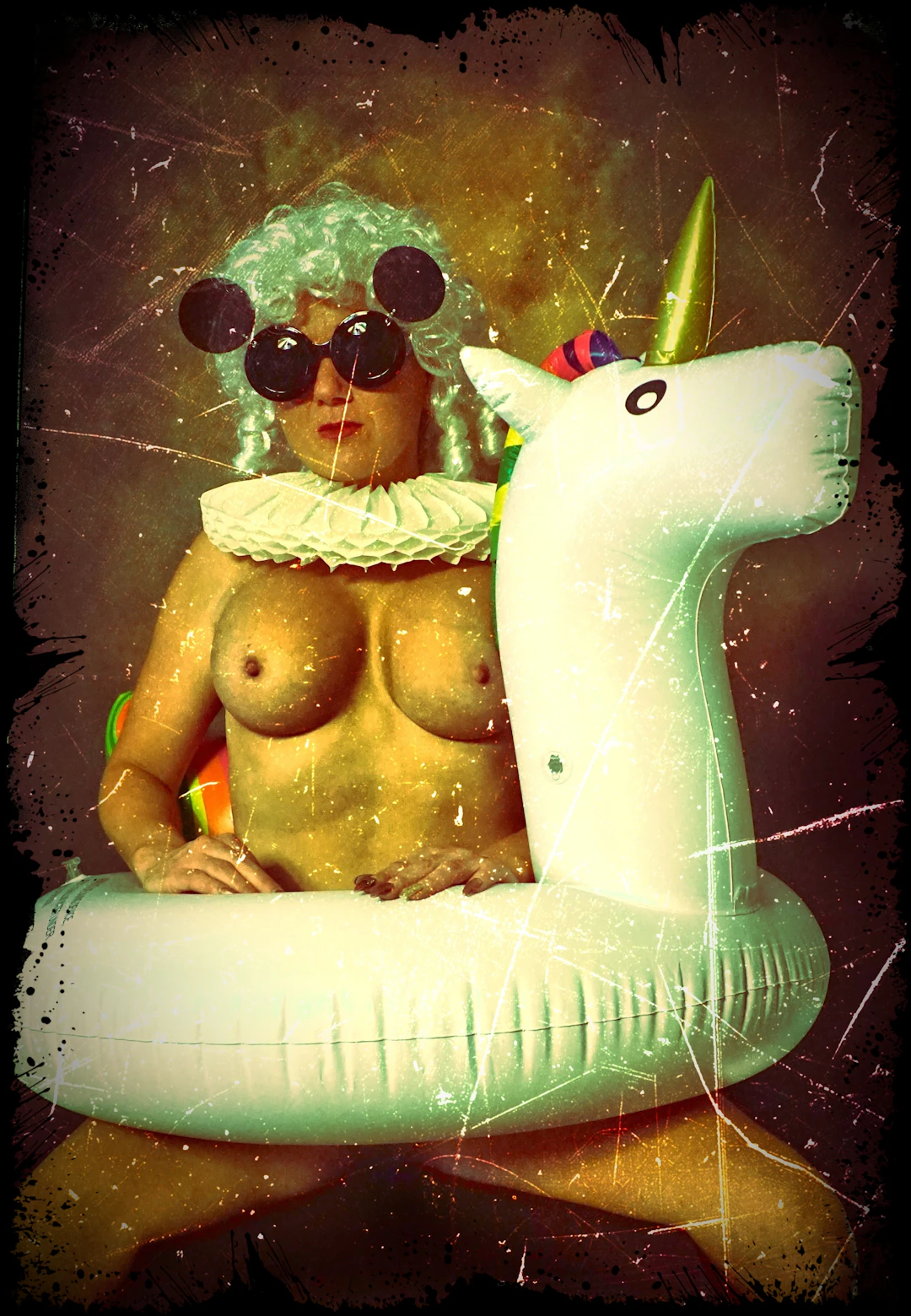 Gaudi.C - Une licorne à Deauville, 2021 - Photographie