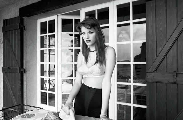 Alain DAUSSIN - Terrasse à Saint-Tropez , 2005 - Photographie
