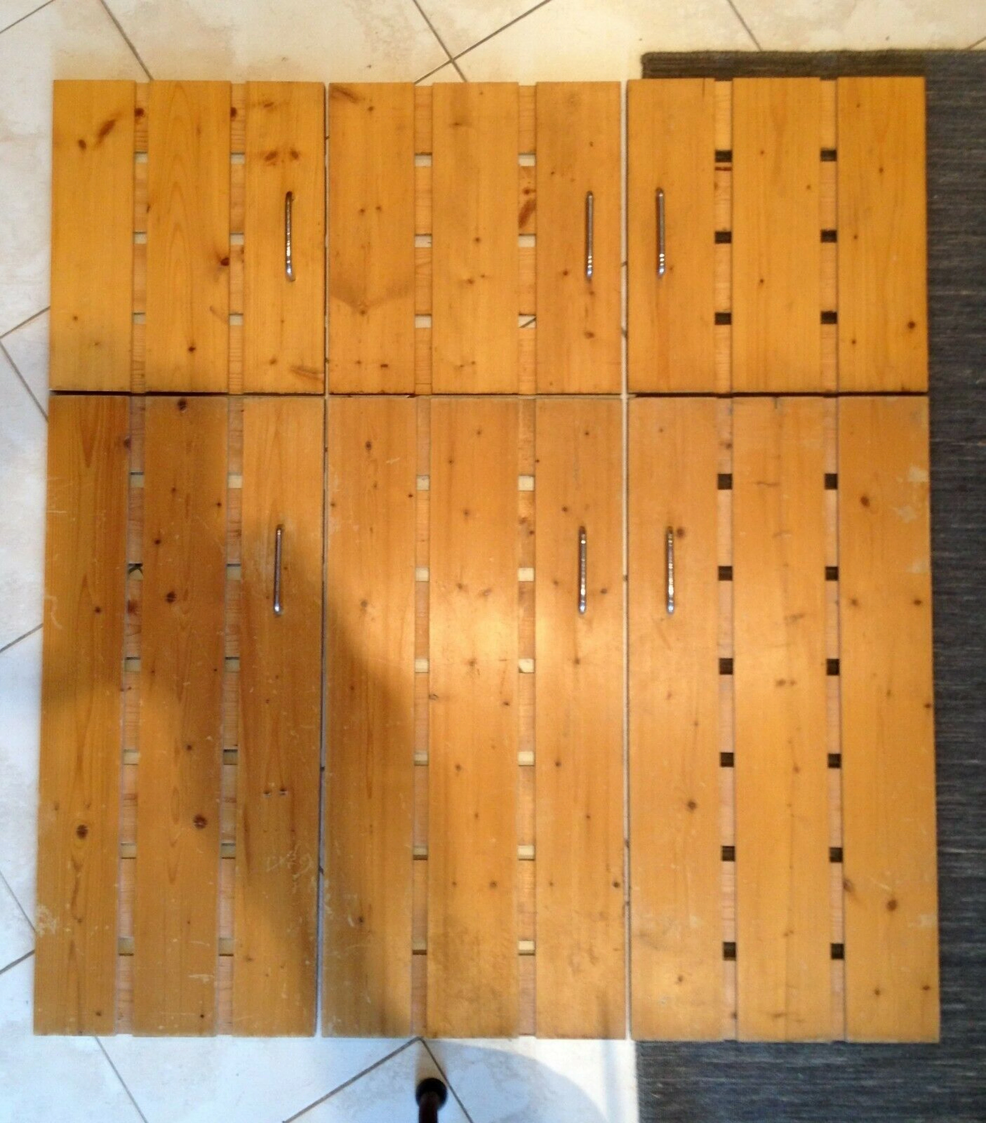 Charlotte PERRIAND - Ensemble de 6 portes de cuisine - Les Arcs 1600