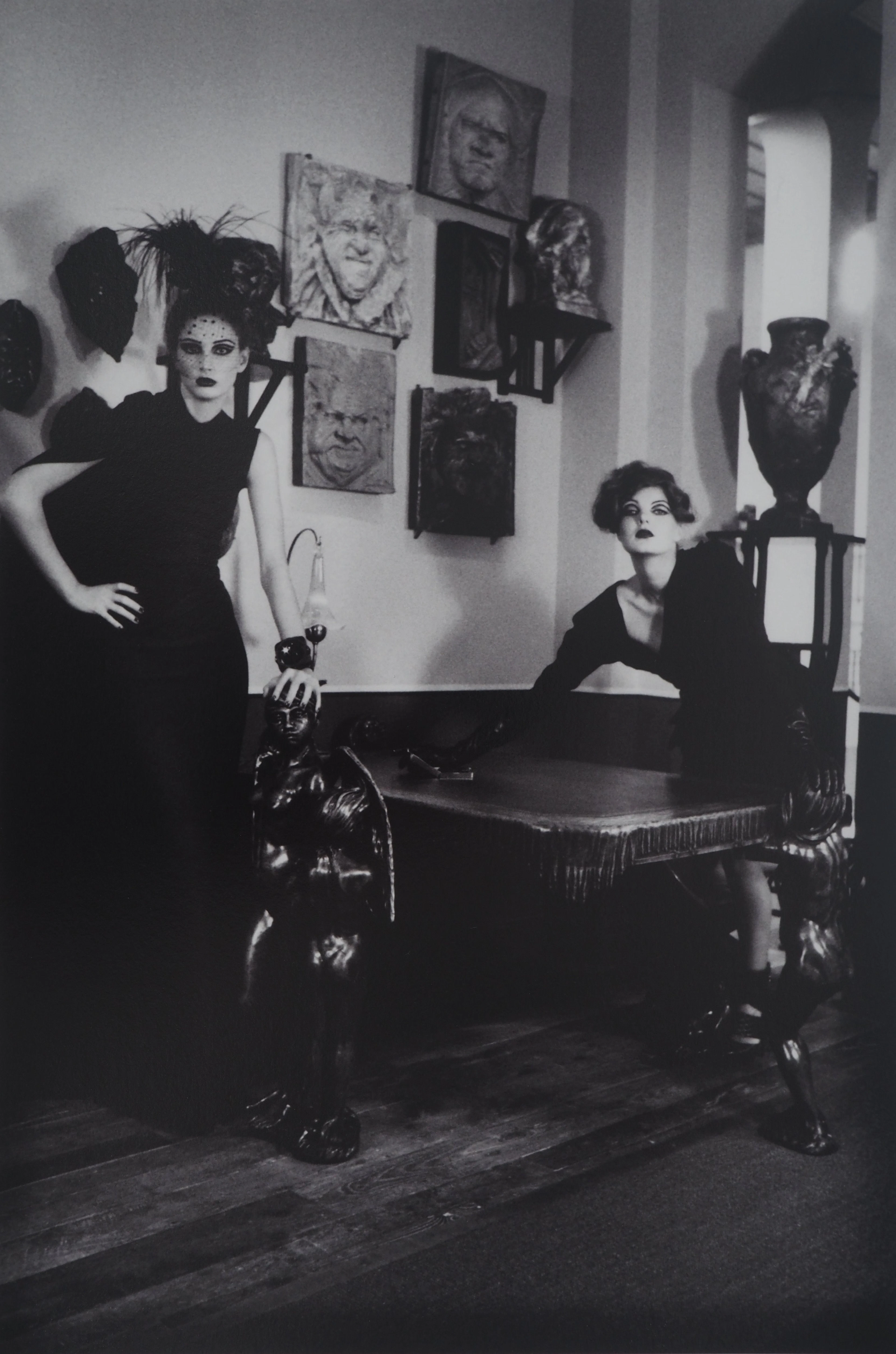 Irina IONESCO : Muses vêtues de noir, Tirage argentique original