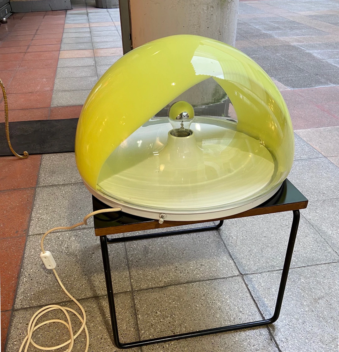 Mazzega - Lampe de table jaune, vers 1970