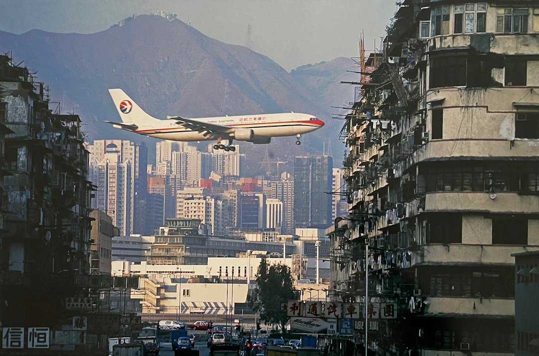 José Nicolas - Vol sur Kowloon 1997 - Tirage Lambda