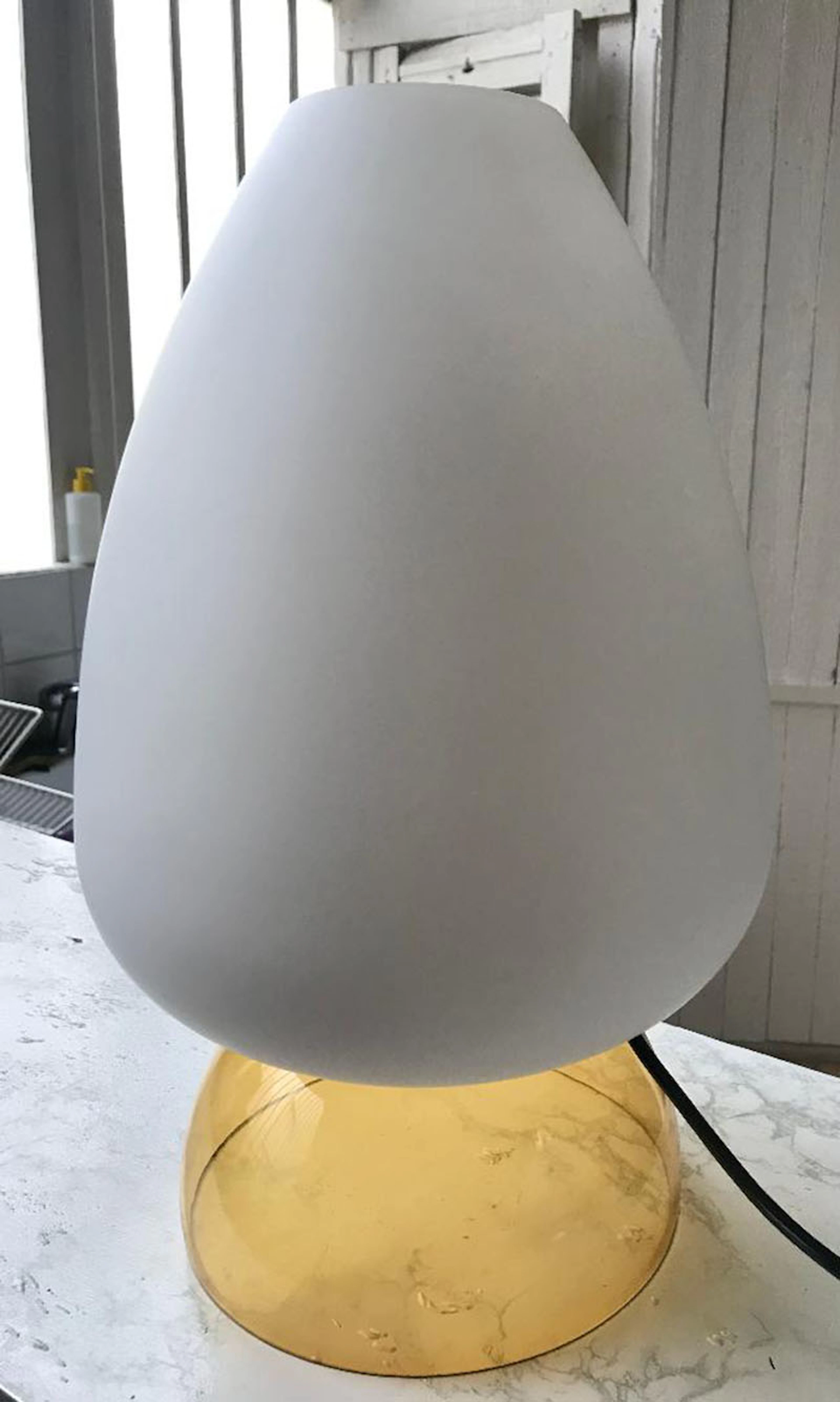 Lampe de table en verre de Muranon, circa 1980