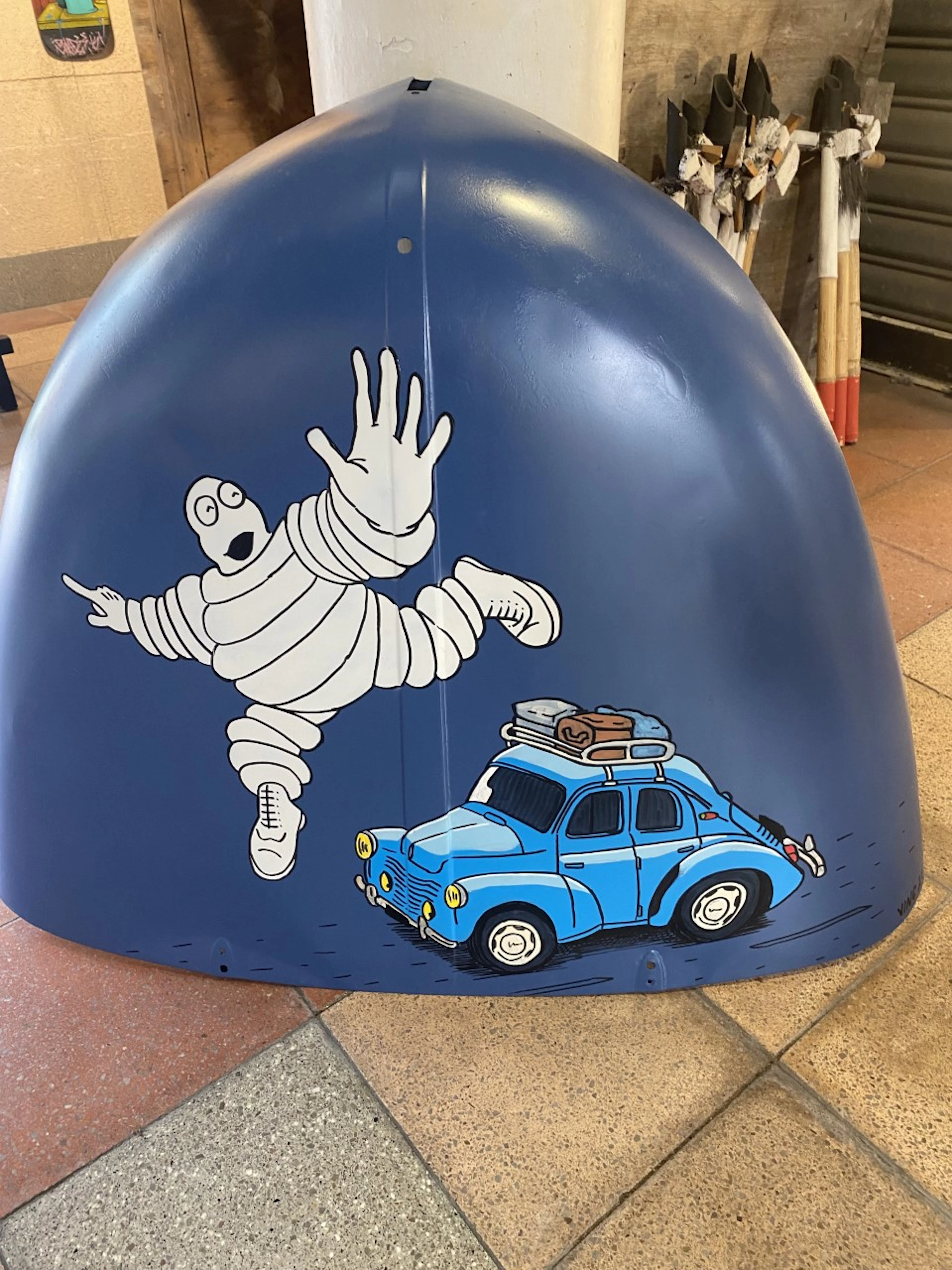 Vinc - 4 CV Bibendum - Acrylique sur capot (1960)