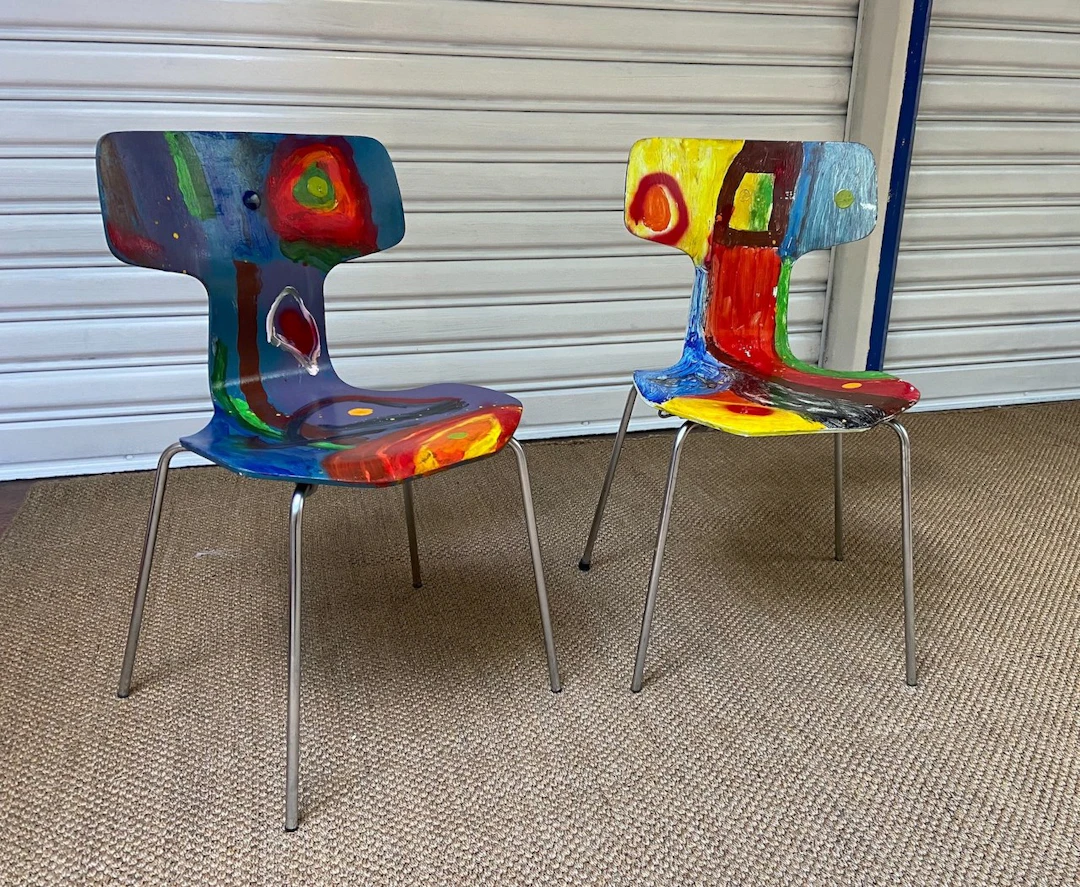 Paire de chaises T 3130 dit aussi Grand Prix - Arne Jacobsen x Rolf