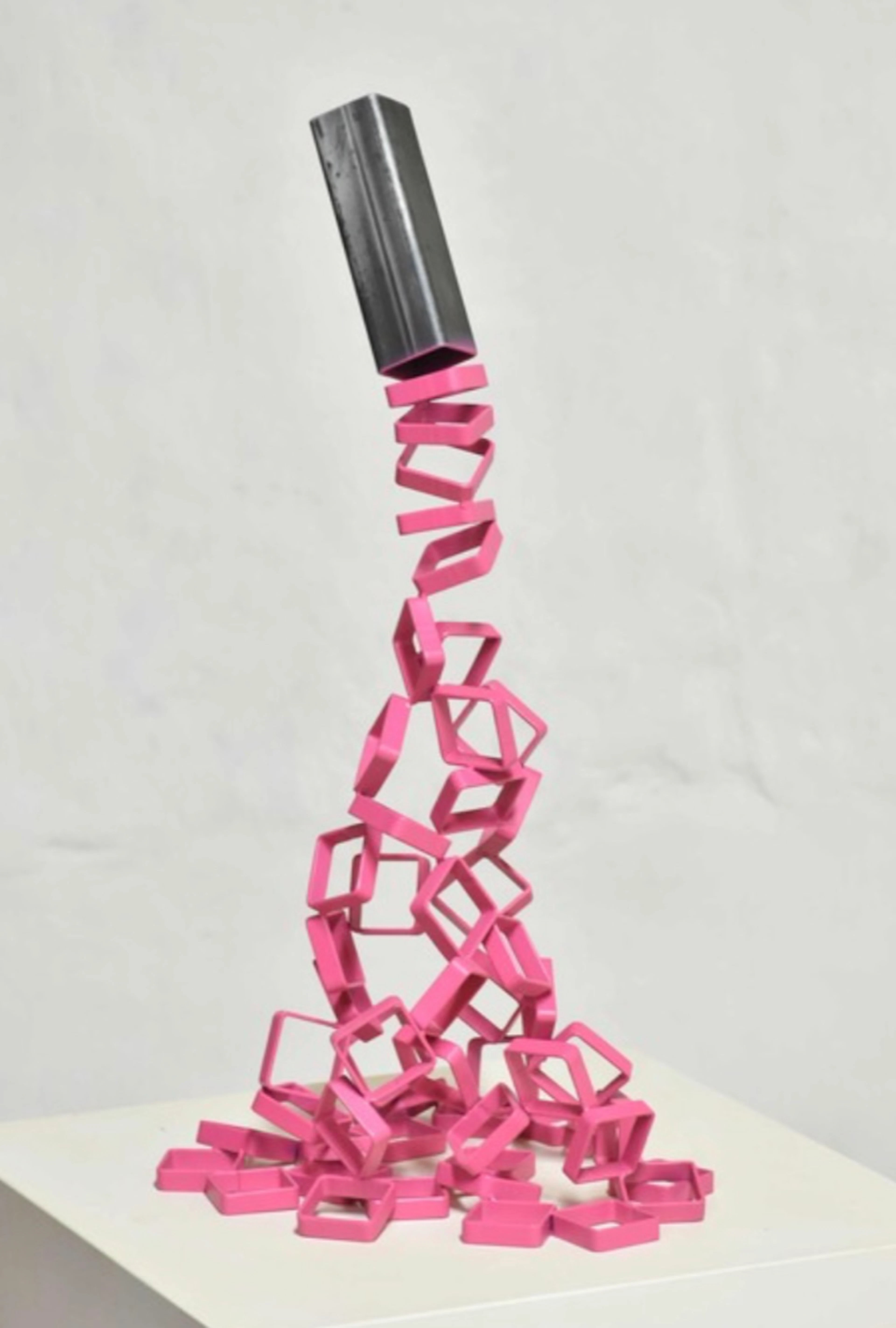 Yannick Bouillault - Sectionning Pink - Résine et Acier