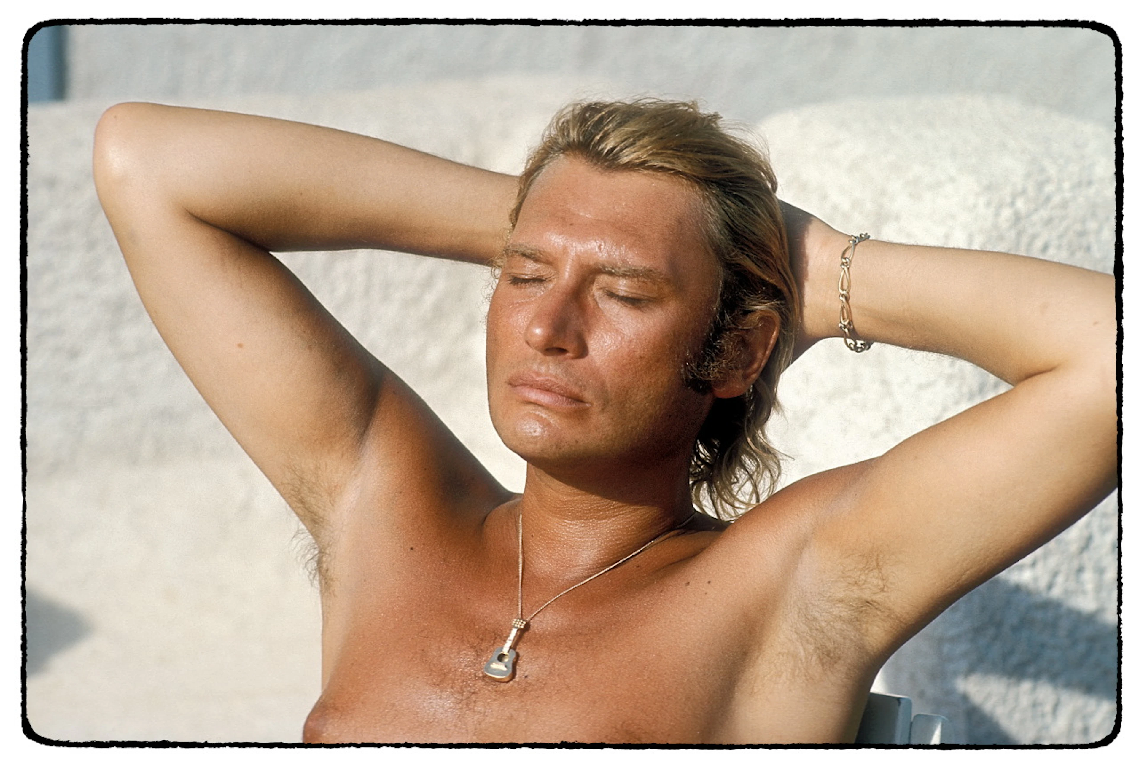 Francis APESTEGUY - Johnny Hallyday. Bain de soleil à St Tropez -