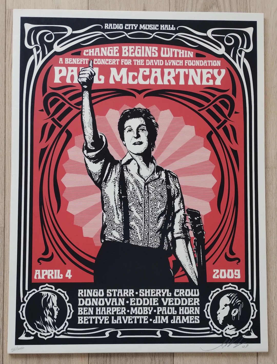 Shepard FAIREY (Obey) - Paul McCartney Change Begins (Red) 2009 -