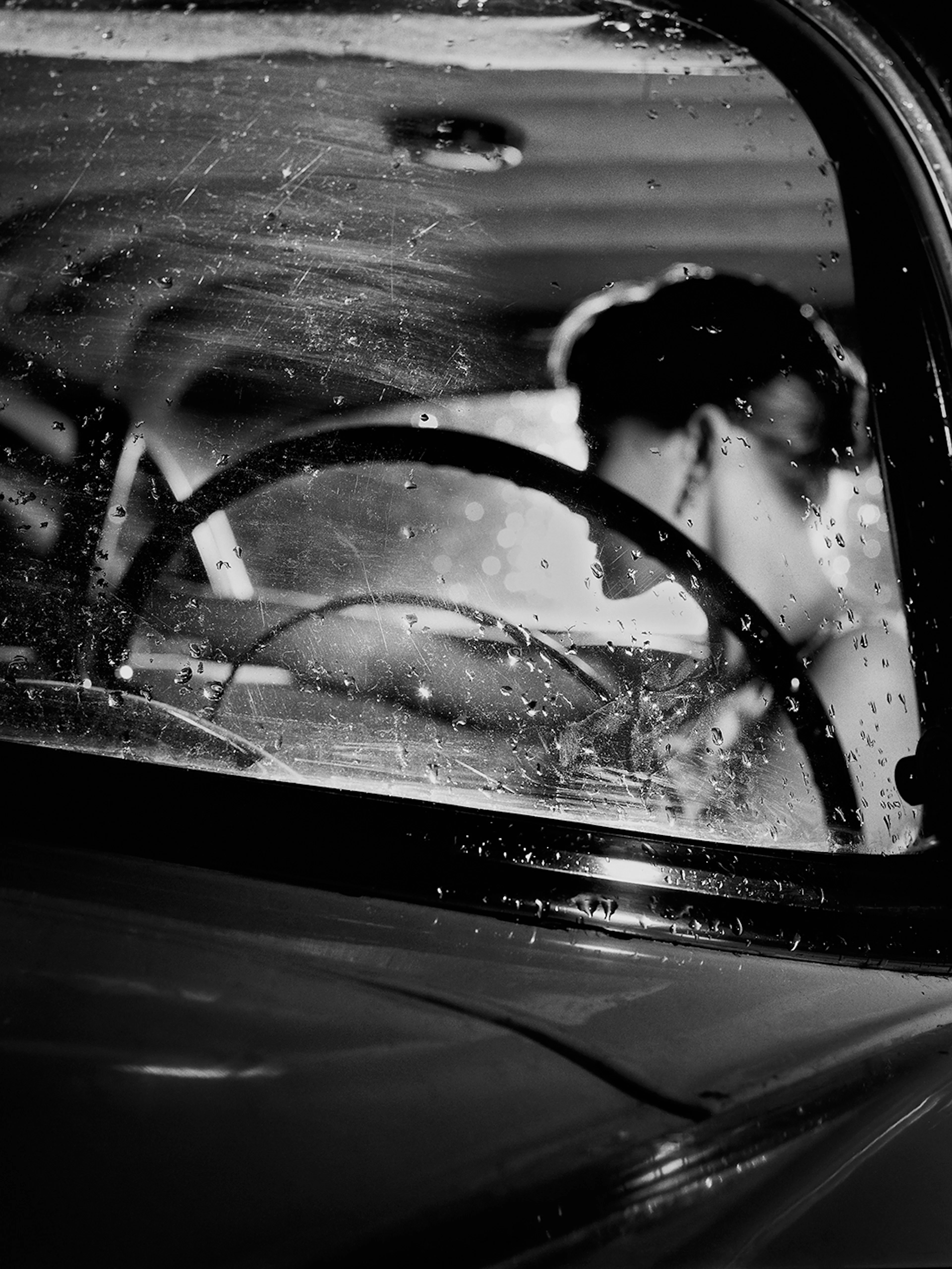 ALAIN DAUSSIN - Voiture la nuit, 1986 - Photographie