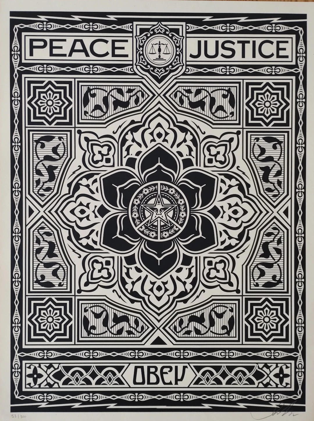 Shepard FAIREY (Obey) - Obey Peace and Justice Ornament Black 2012