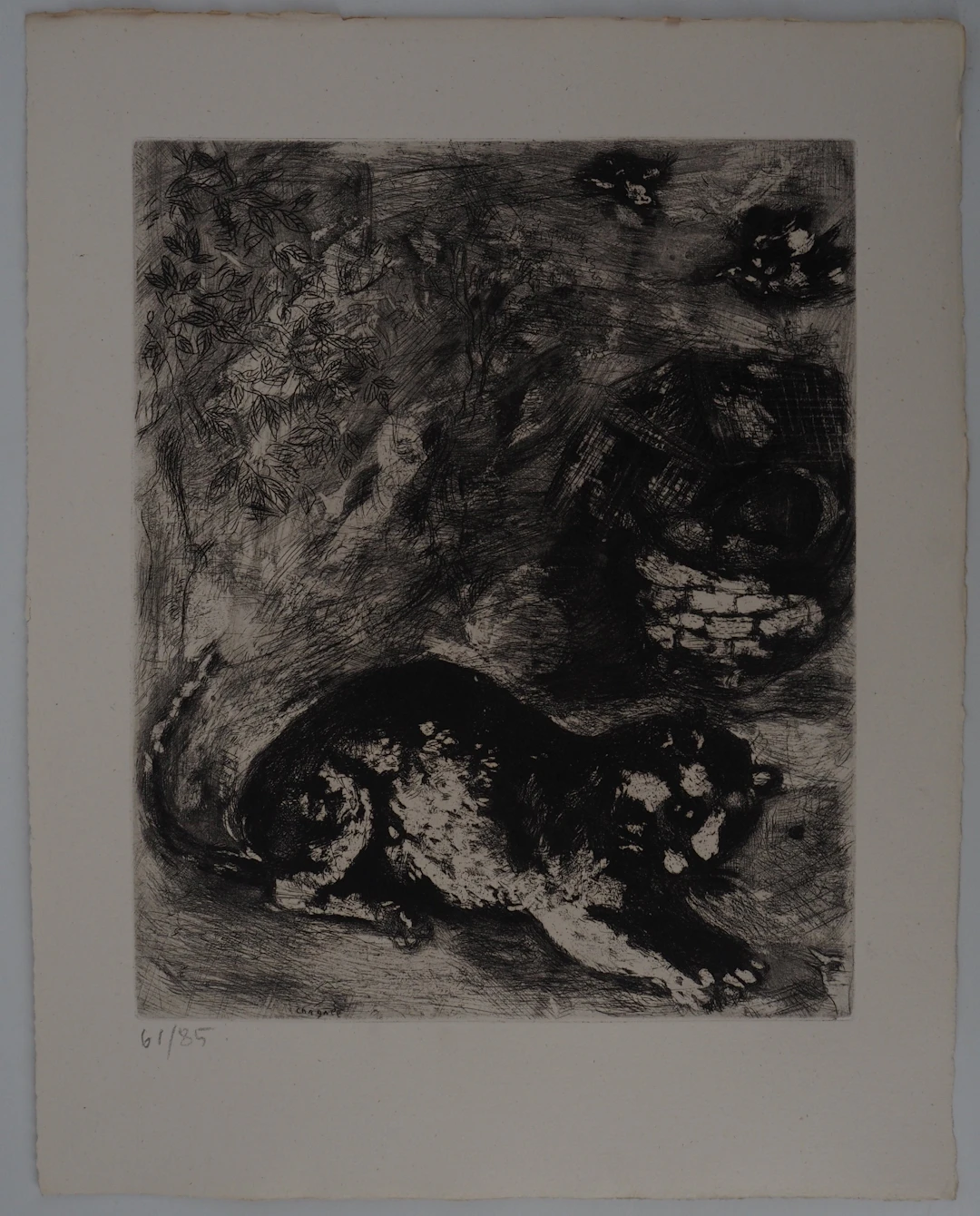 Marc CHAGALL : Le chat et les deux moineaux, Gravure originale signée