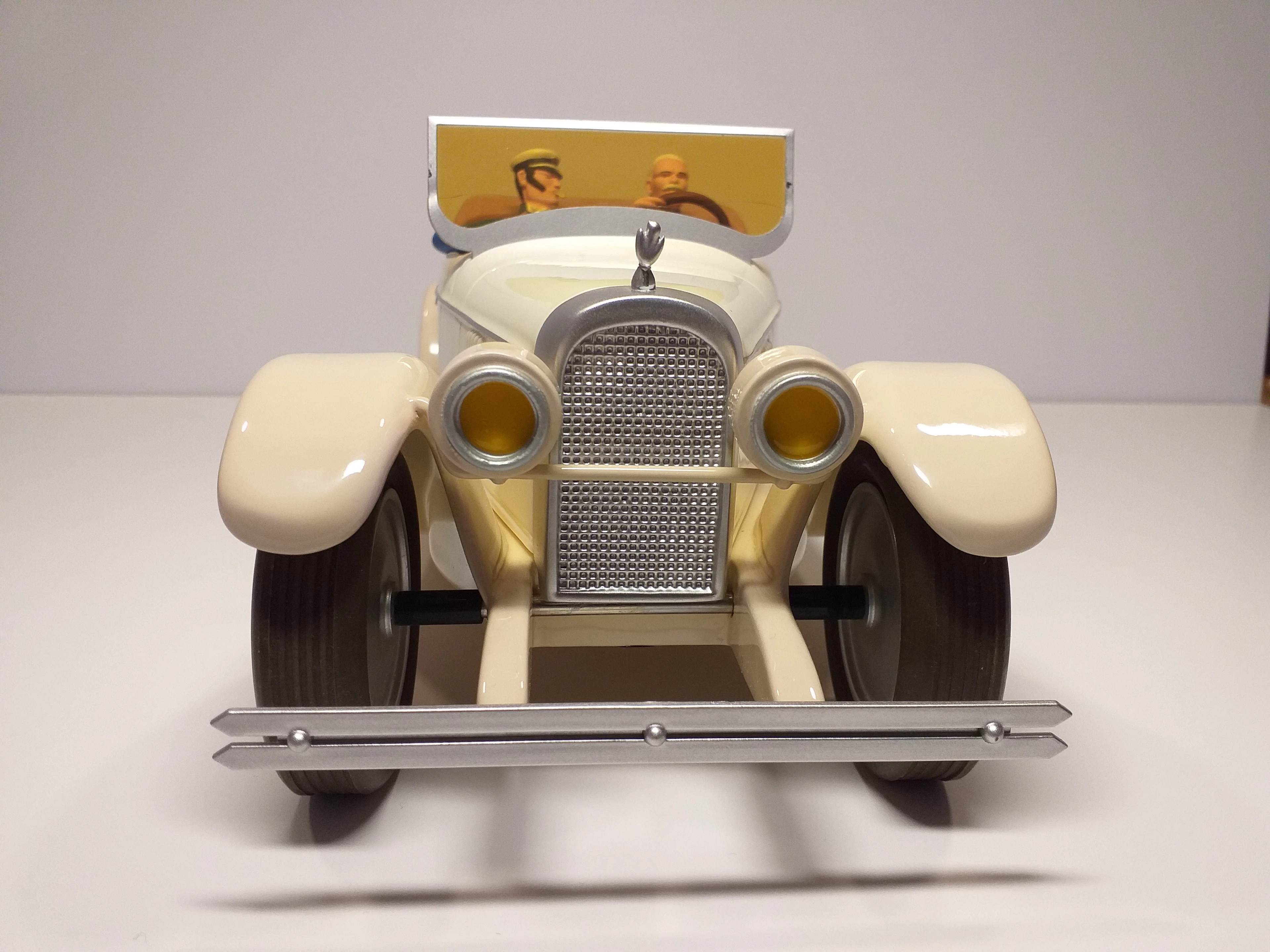 Michel Aroutcheff - Corto Maltese - Voiture en résine, bois et métal