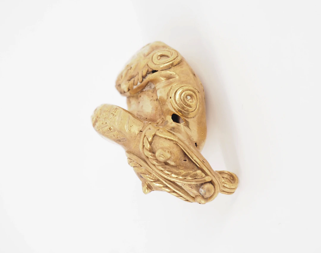 COLOMBIE Civilisation Taïrona - Serpent sifflant- Statuette en or tumbago