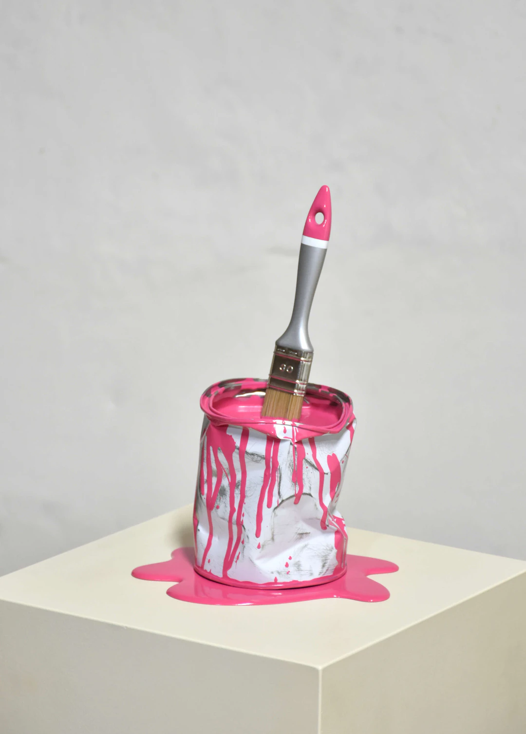 Yannick Bouillault - L’instant retenu rose- Résine et métal