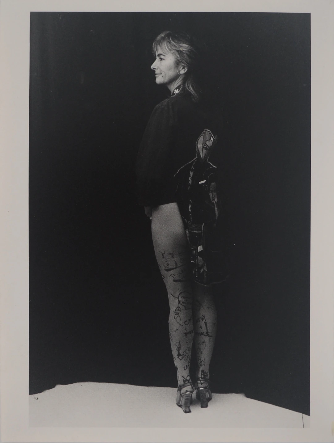 Irina IONESCO : Femme posant de dos, Tirage argentique original