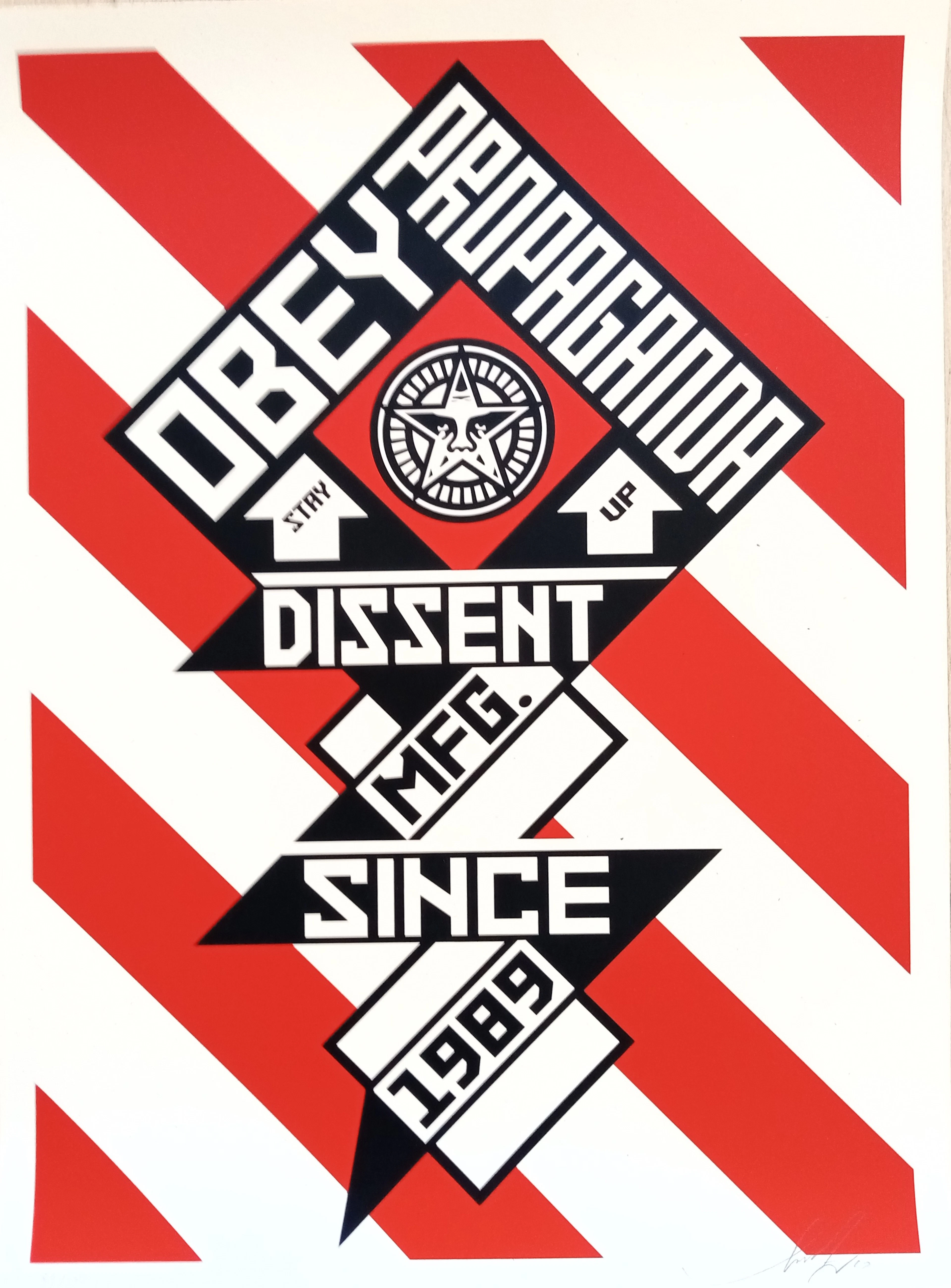 Shepard FAIREY (Obey) - Constructivist Banner - Sérigraphie signée au crayon