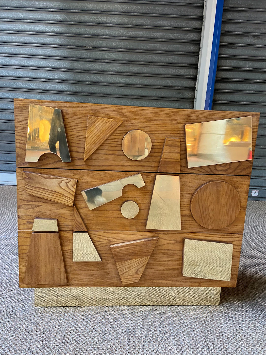 Commode d’appoint dans le goût de Gio Ponti