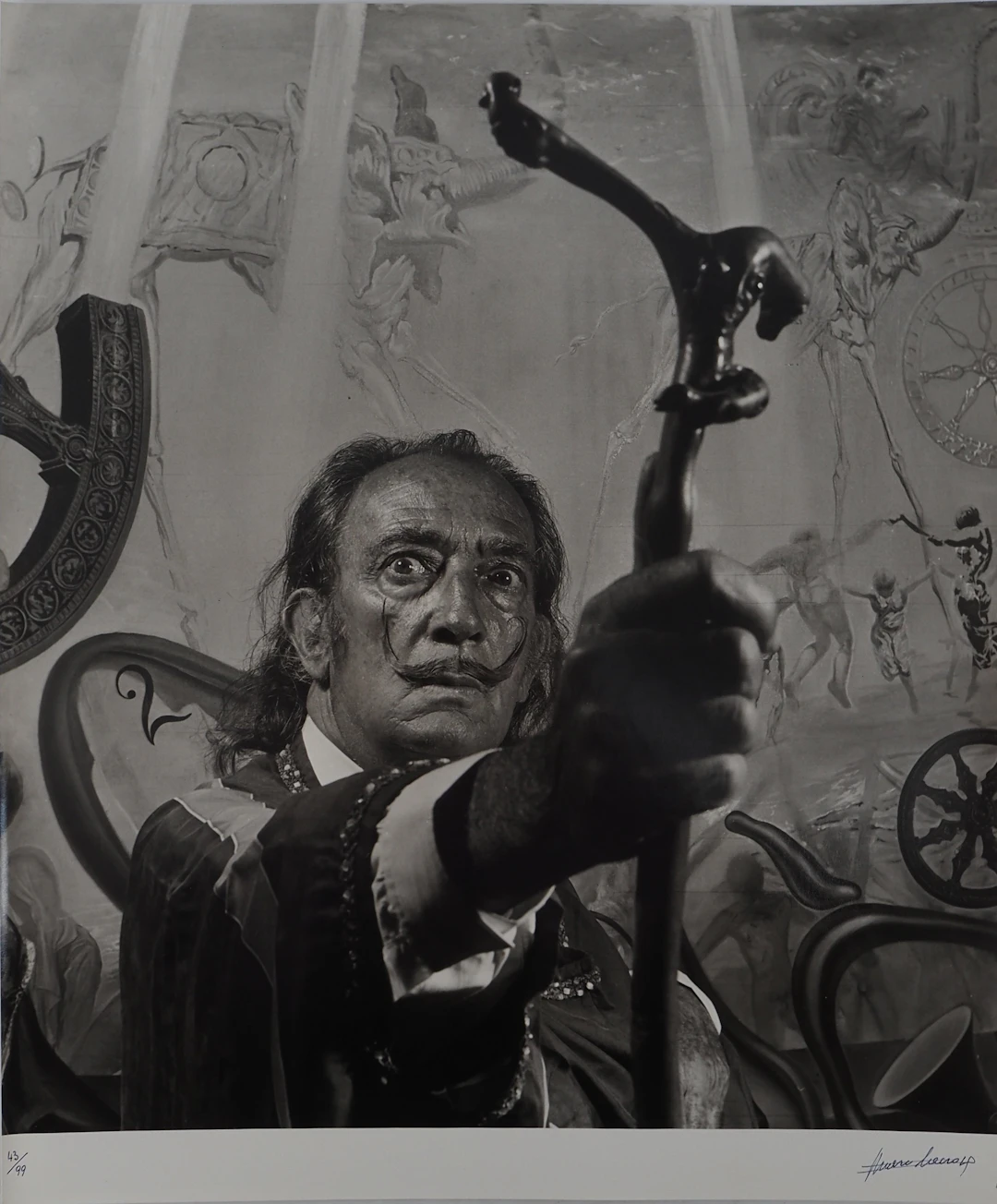 Marc LACROIX : Dali brandissant sa canne, Photographie originale signée