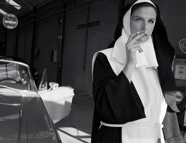 ALAIN DAUSSIN - Nun, 2019 - Photographie
