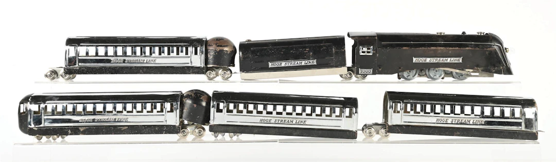 HOGE PREWAR O. GAUGE NO. 1000 STEAM LOCOMOTIVE STREAMLINE PASSENGER SET