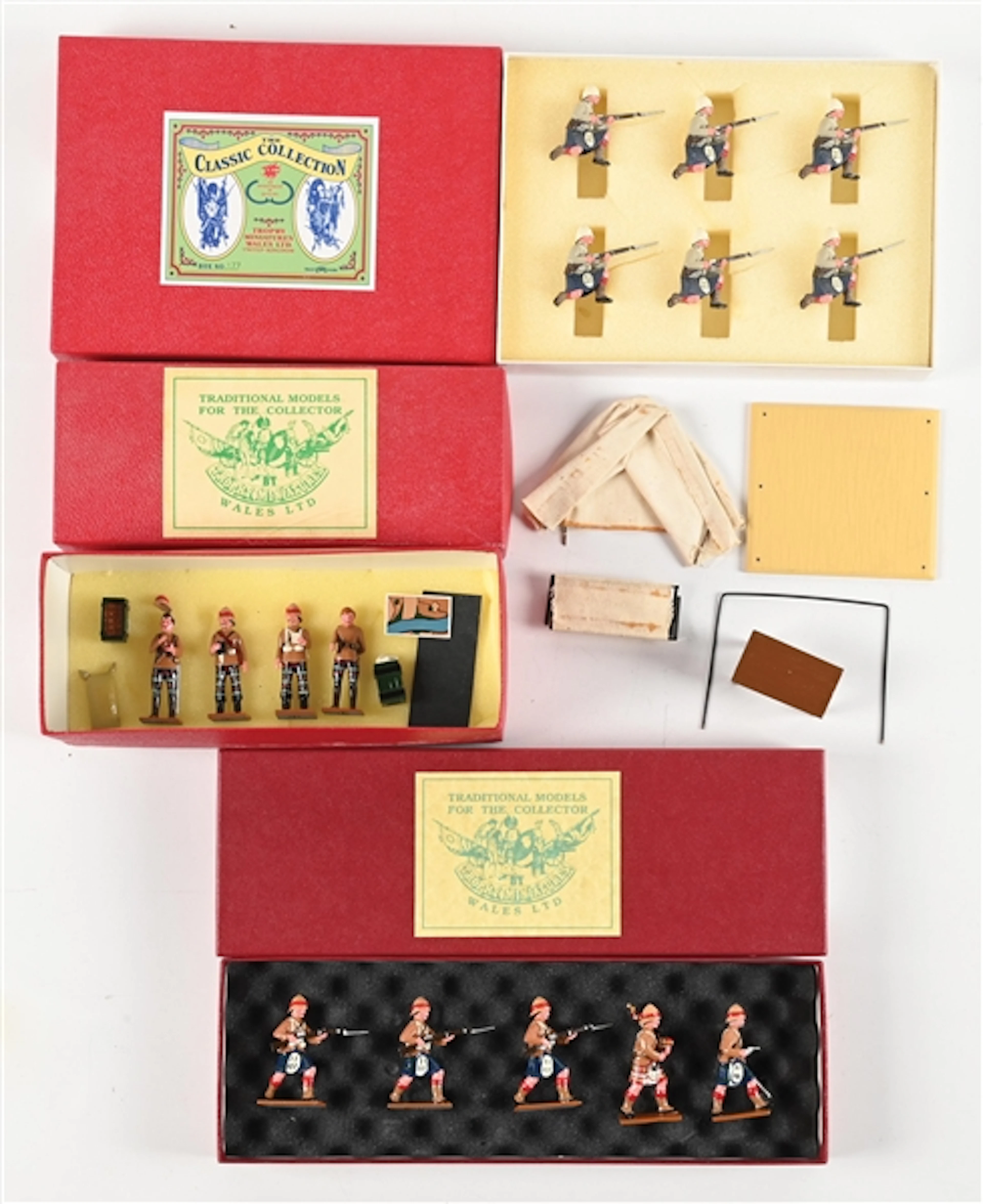 TROPHY MINIATURE HIGHLANDERS