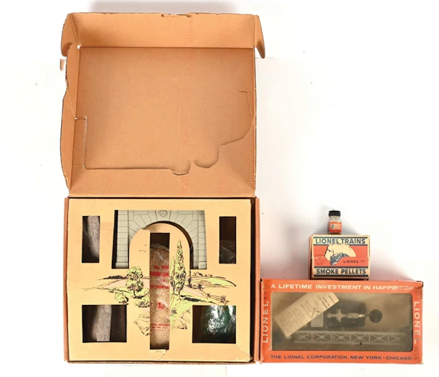 LIONEL NO. 299 CODE TRANSMITTER SET, LIONEL SMOKE PELLETS, AND A NO.