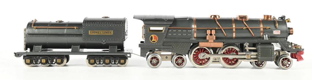 LIONEL PREWAR STANDARD GAUGE 400E STEAM LOCOMOTIVE AND TENDER