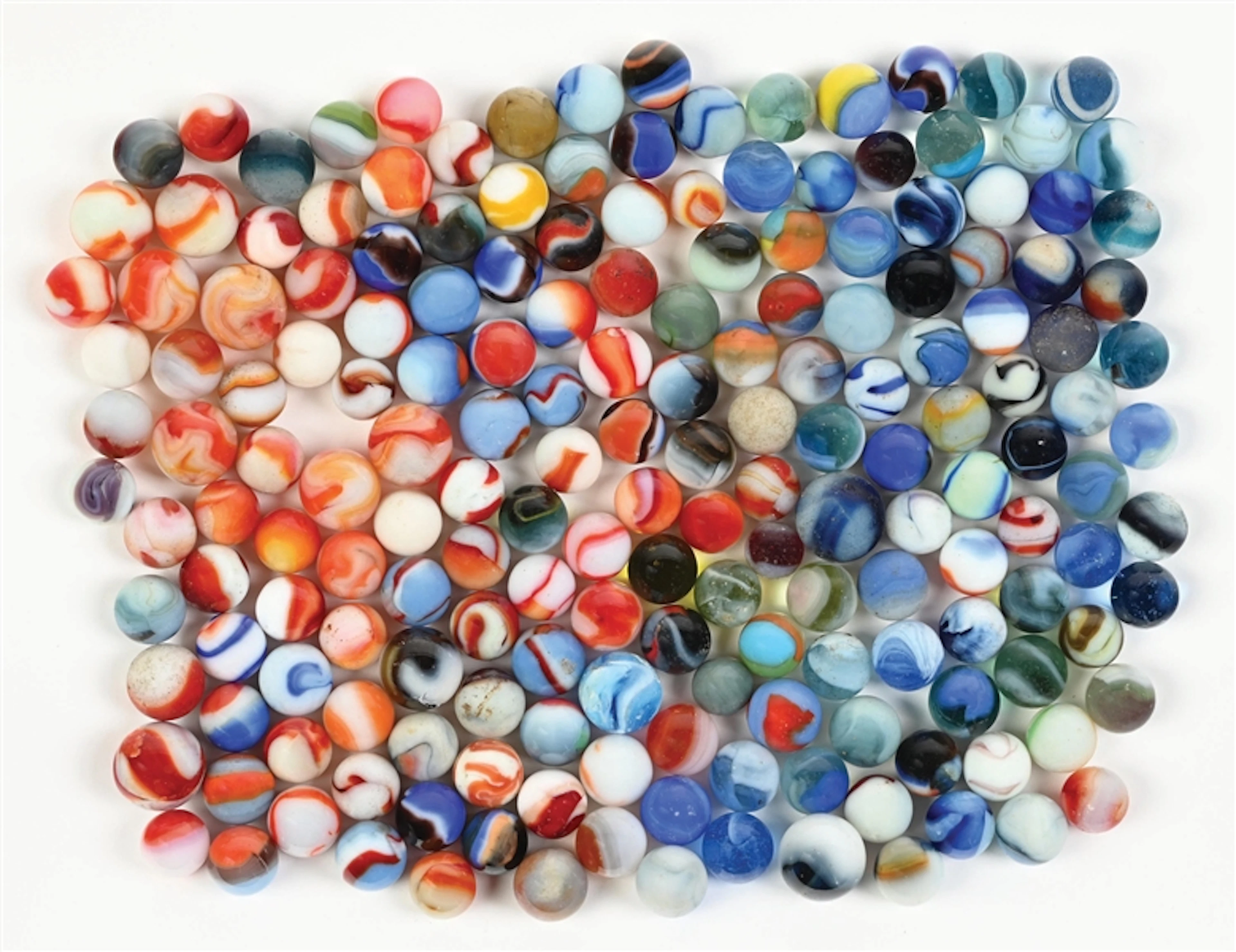 LARGE LOT OF MACHINE-MADE MARBLES