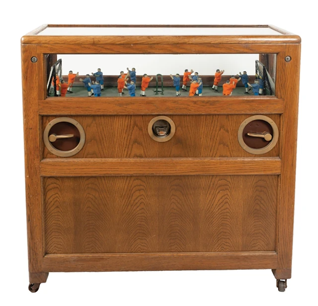 5¢ CHESTER POLLARD "PLAY FOOTBALL" ARCADE MACHINE