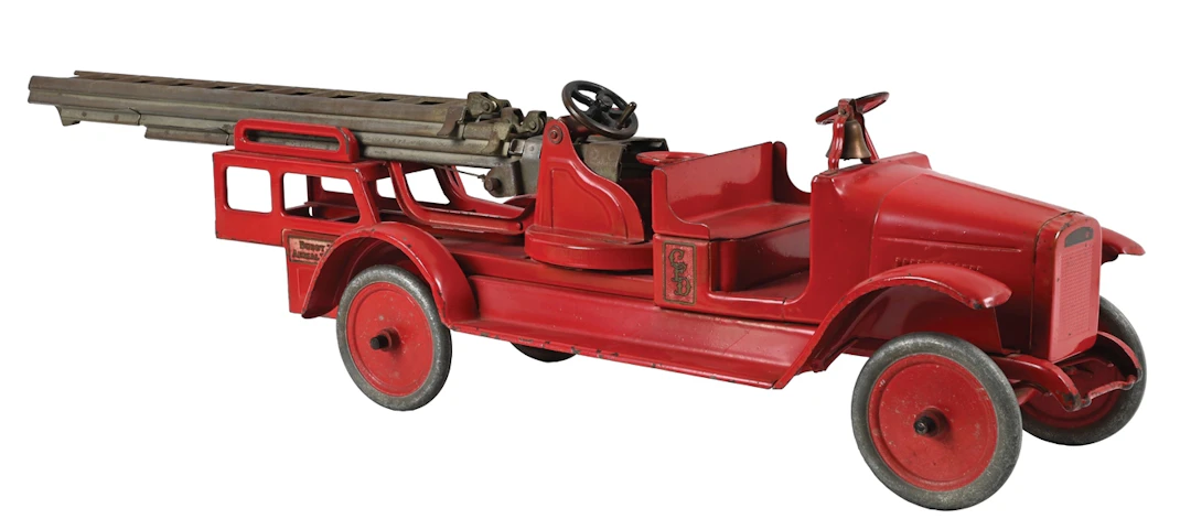 BUDDY "L" PRESSED STEEL FIRE DEPT. AERIAL LADDER TRUCK