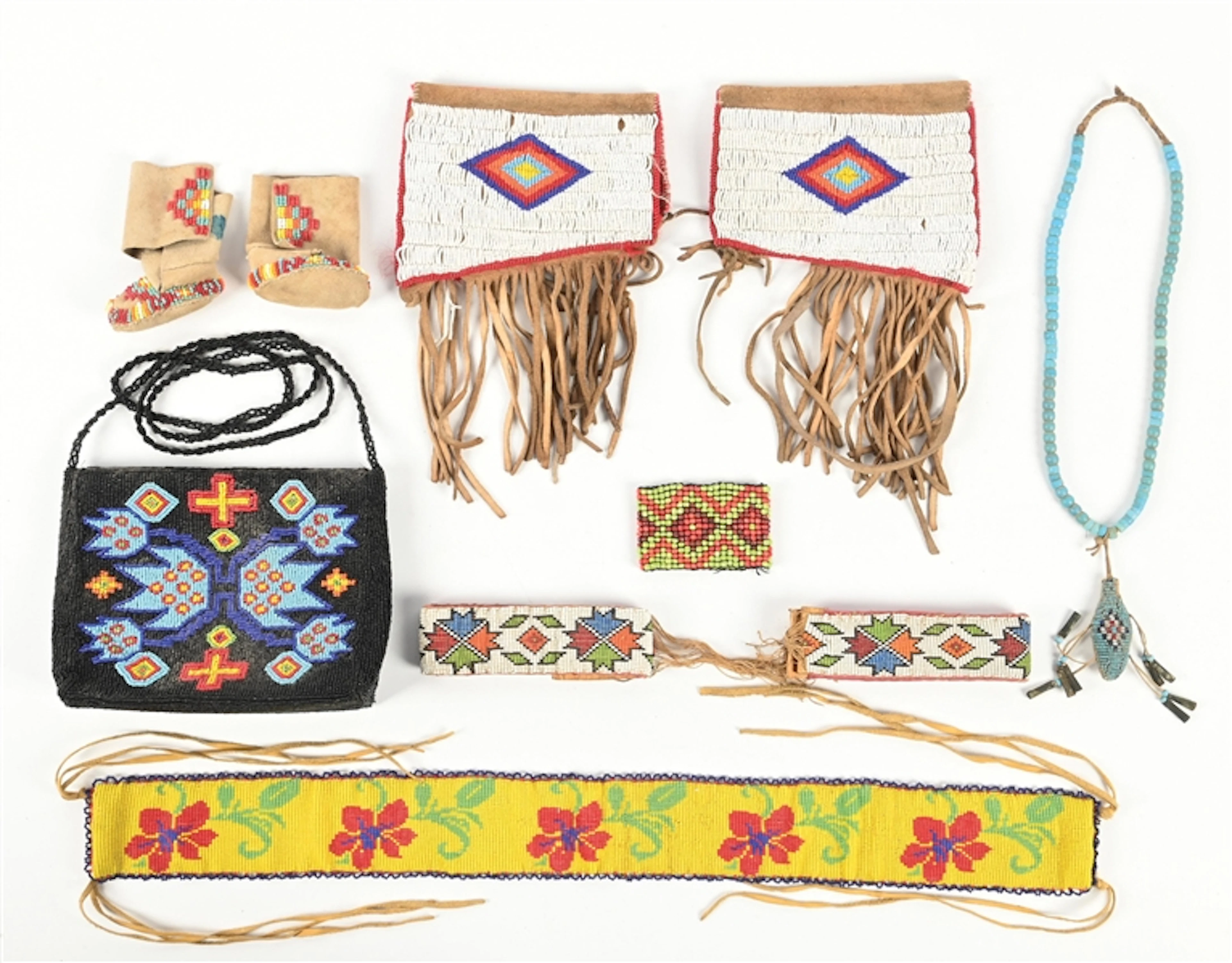 LOT OF 7: BEADWORK ITEMS