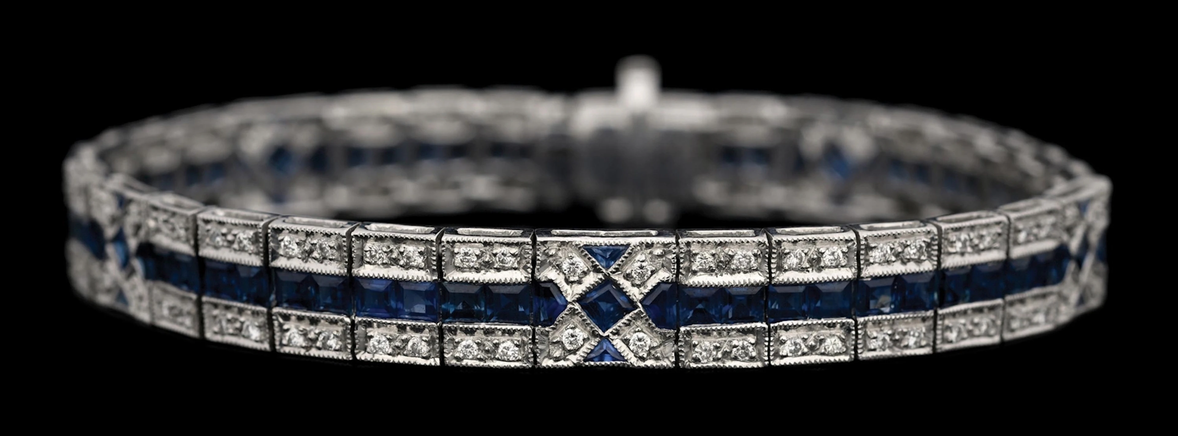 18K WHITE GOLD SAPPHIRE & DIAMOND ART-DECO STYLE BRACELET