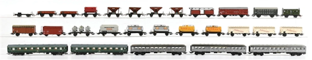 LOT OF 28: MARKLIN & OTHER HO-GA. ASSORTED FREIGHT & PASSENGER CARS