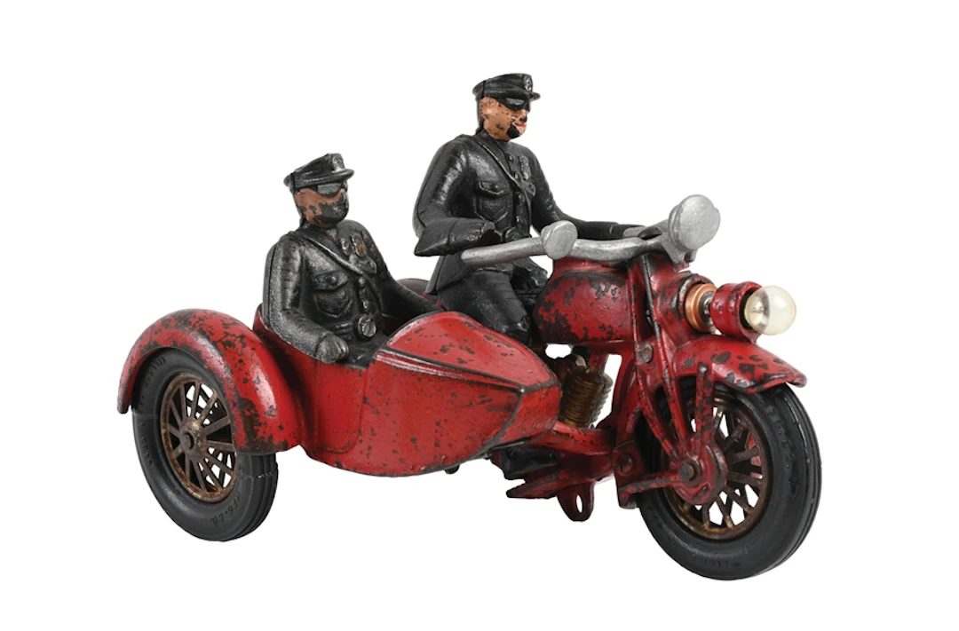 HUBLEY MFG. CO. CAST IRON BATTERY OPERATED POLICE MOTORCYCLE TOY WITH