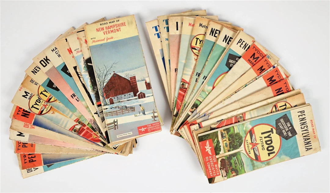 LARGE COLLECTION OF TYDOL GASOLINE SERVICE STATION ROAD MAPS