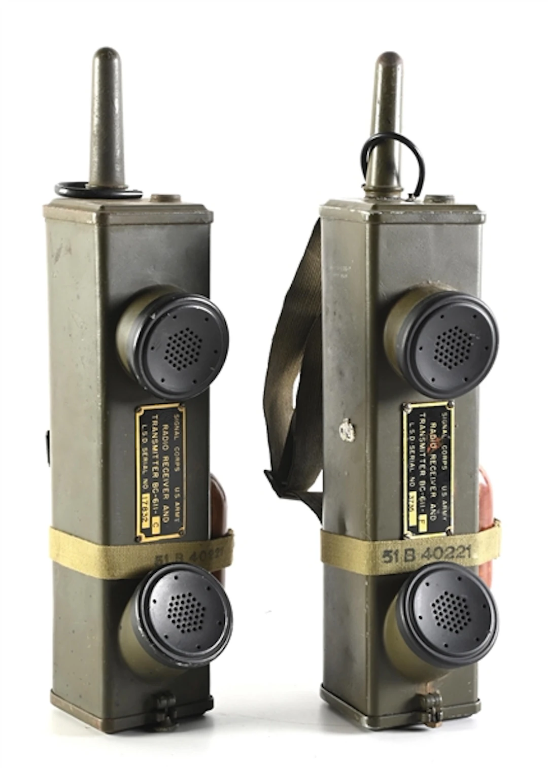 LOT OF 2: US WWII BC-611 RADIOS.