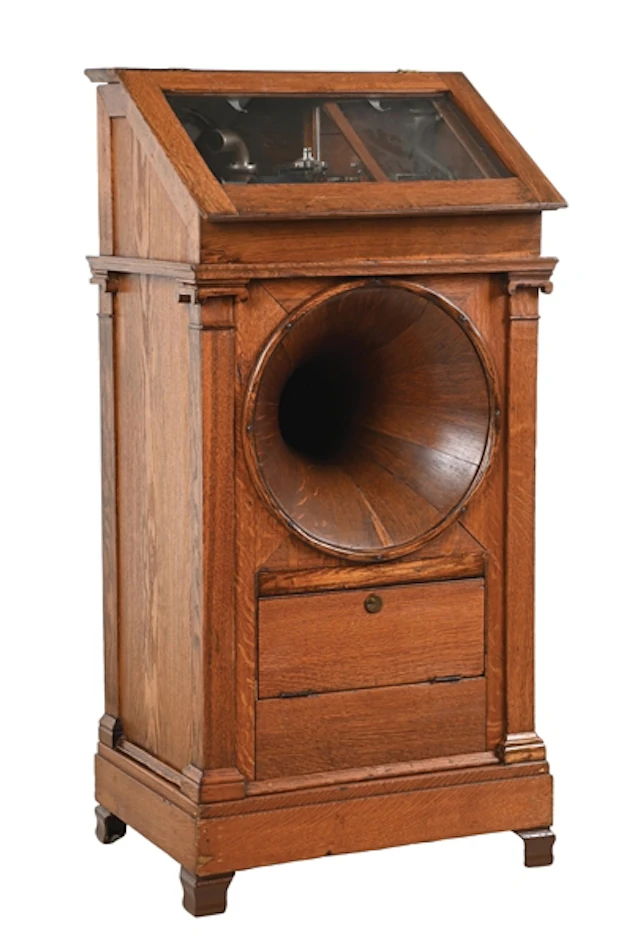 5¢ REGINA STYLE 104 COIN-OPERATED HEXAPHONE