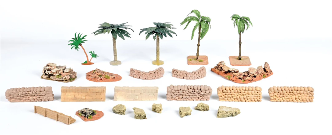 SCENIC DESERT DIORAMA LOT