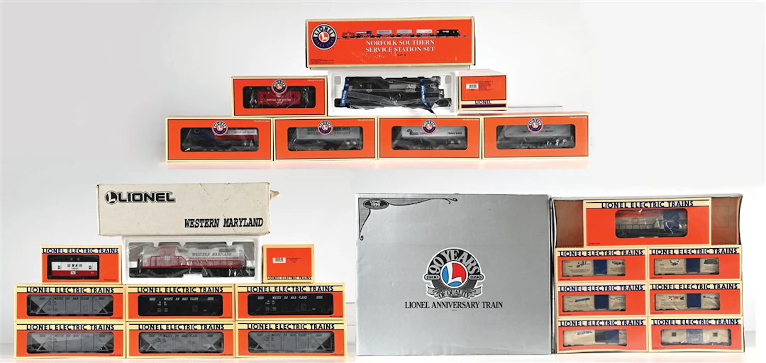 LOT OF 3: LIONEL O-GA. MODERN ERA TRAIN SETS