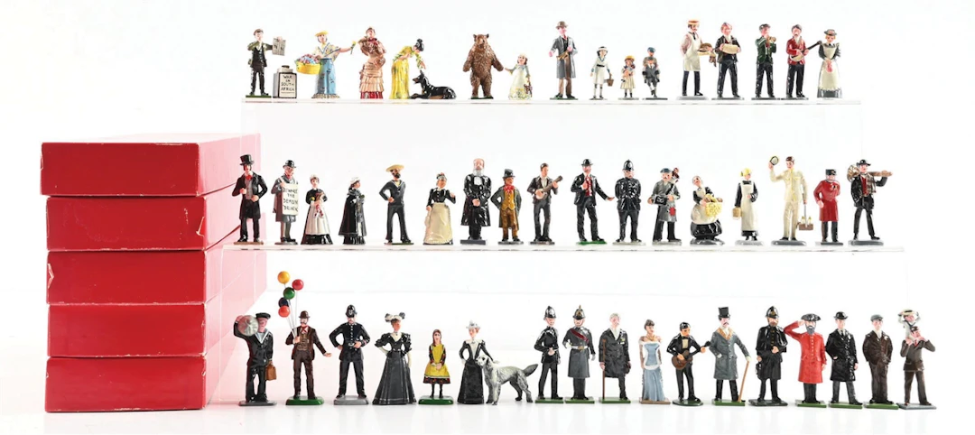 VARIOUS MANUFACTURERS VICTORIAN TOWNSPEOPLE