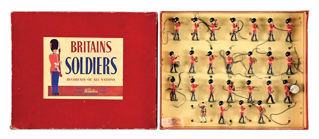 W. BRITAINS BAND OF THE GRENADIER GUARDS SET NO. 2113 W/ BOX