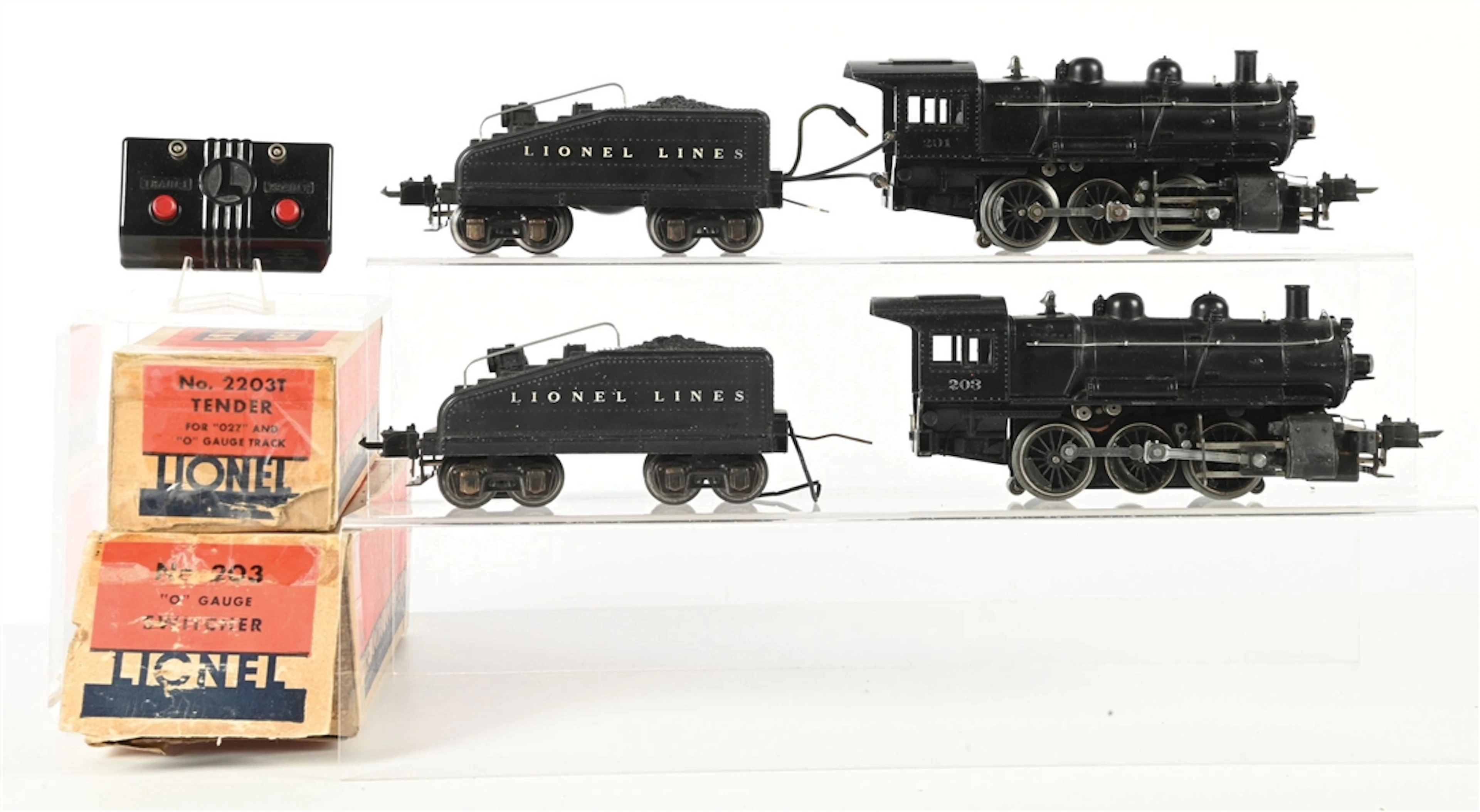 LOT OF 2: PRE-WAR LIONEL O-GA. NO. 201 AND NO. 203 SWITCHERS AND TENDERS